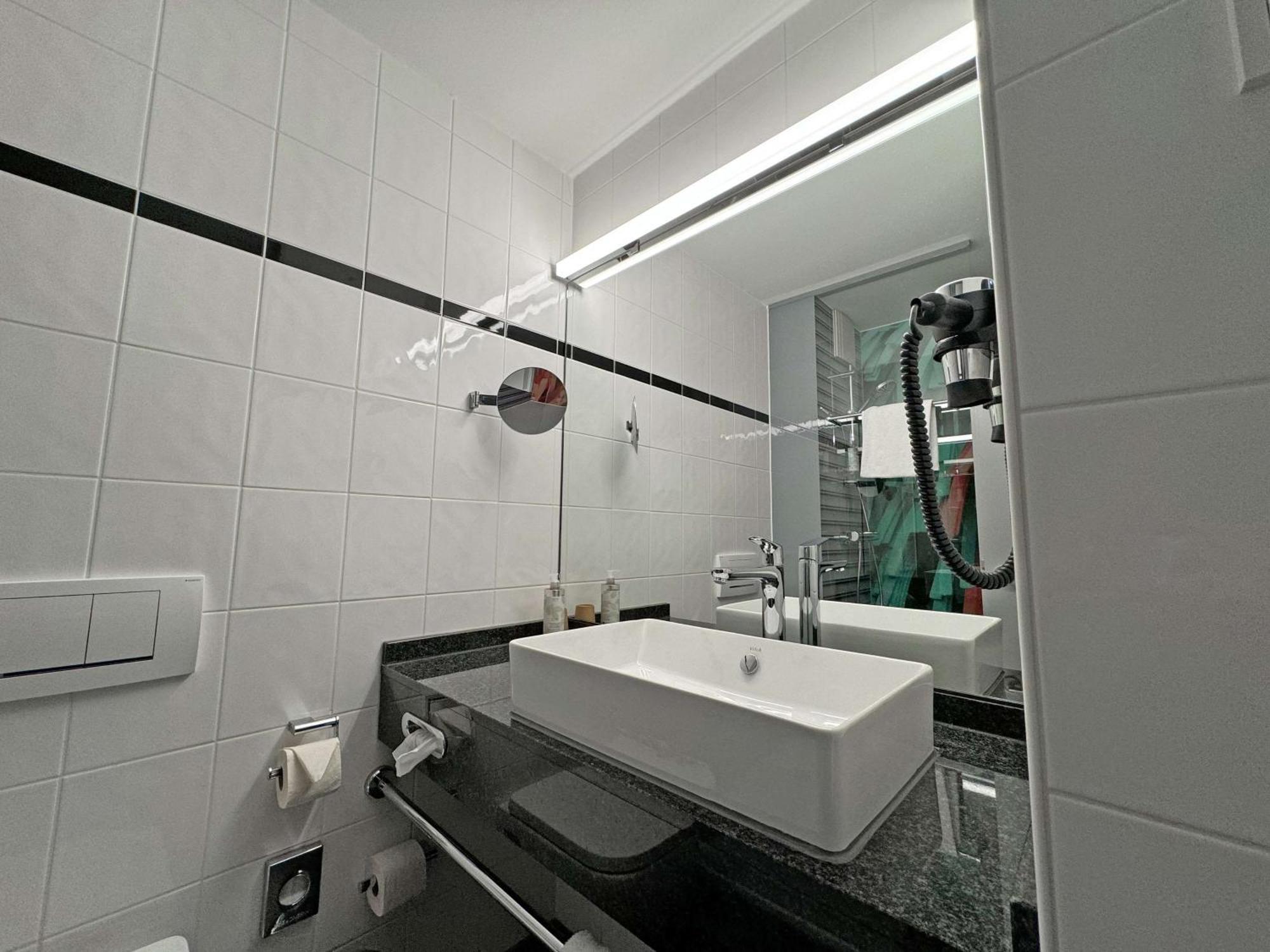 Hotel Ibis Styles Neckarsulm Exterior foto